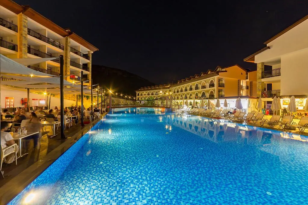 Ramada Resort By Wyndham Akbuk Akbuk  Hotel